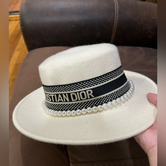 Fall/winter Felt Fedora Hats - cream with pearls and ribbon - Picture 7 of 7